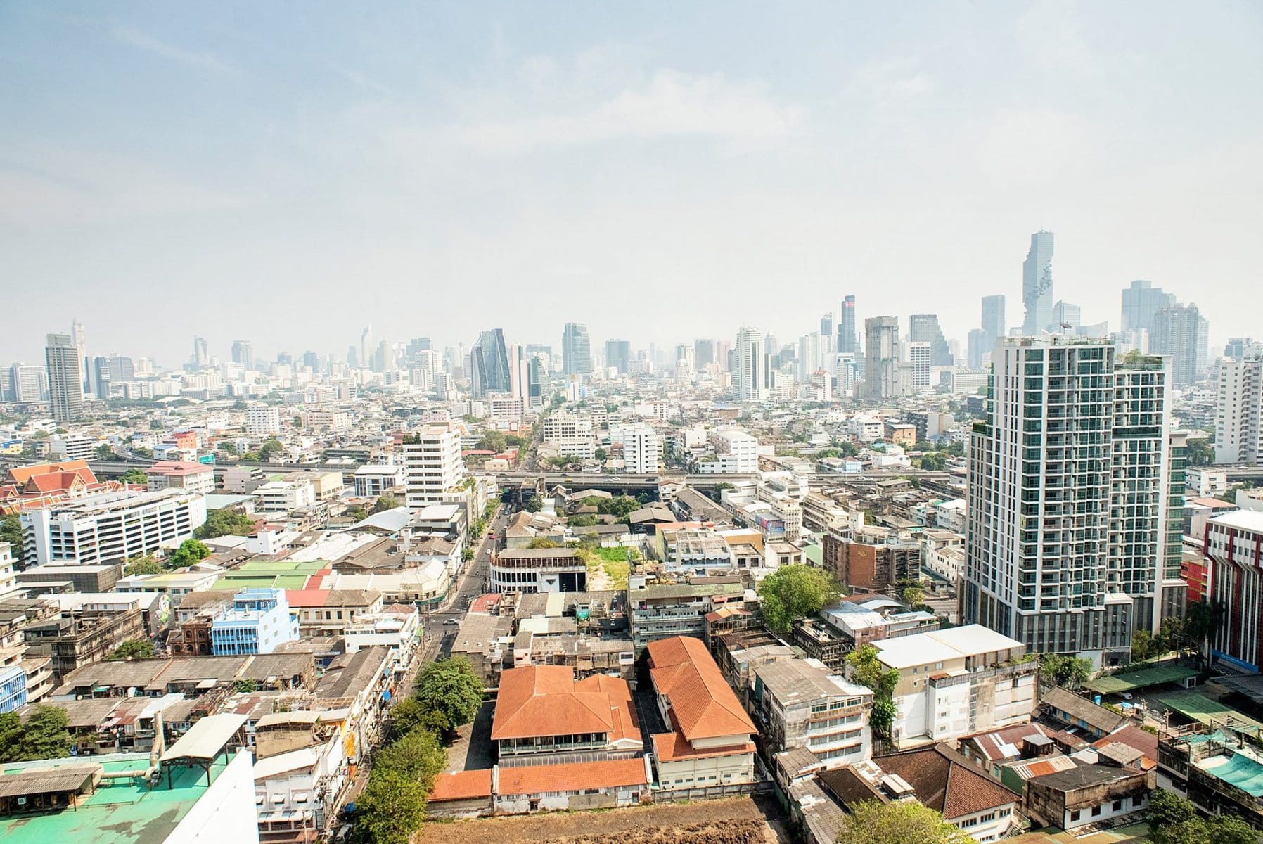 Fascinating Bangkok Place to Visit: Bangrok Tour, East Meets West