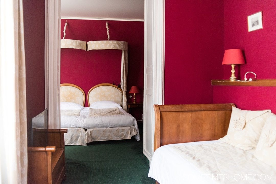 Paris hotel suite accommodation with very affordable rooms in the historic Le Marais district. Click through to the article for a complete review!