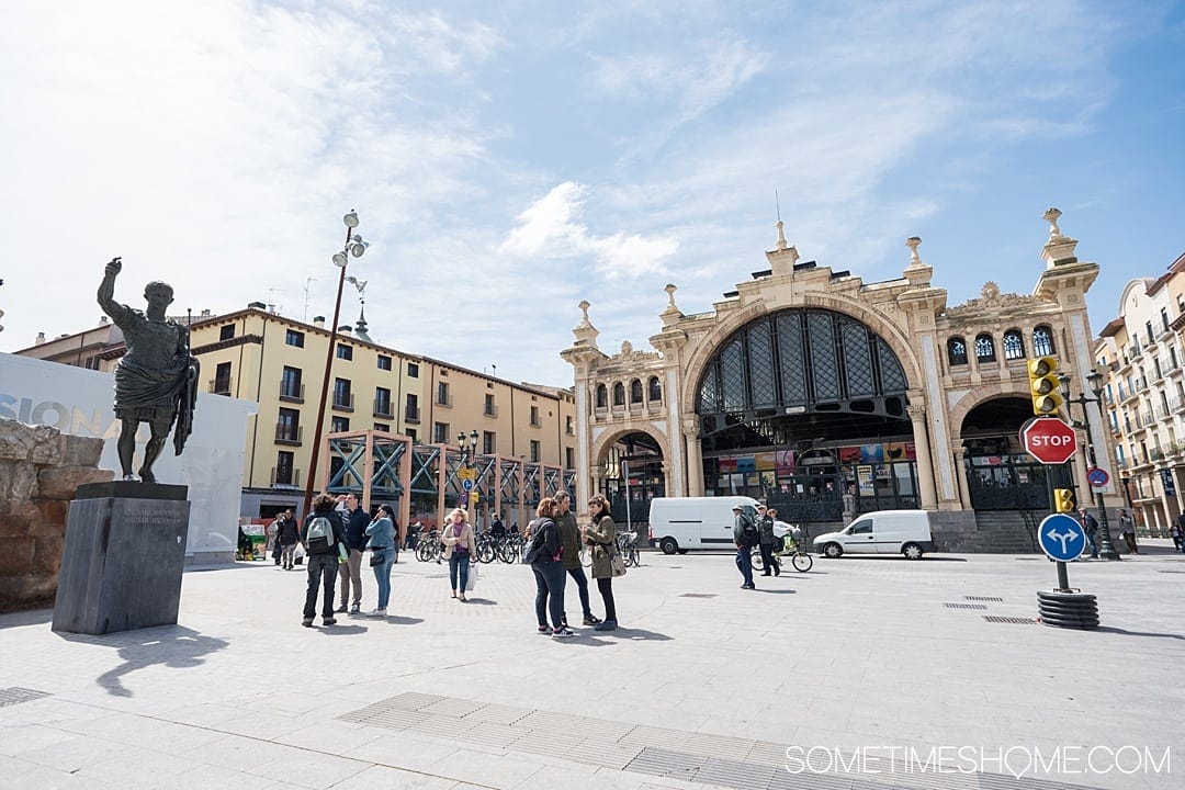 Day trip from Madrid to Zaragoza by train, in Spain, including things to do from sites and architecture, to food and street art! See amazing photography of this awesome city and gather ideas from Pilar Basilica to the moorish castle for your travel to Espana. #Zaragoza #SpainTourism #Spain #Espana #MadridDayTrip #Madrid #StreetArt