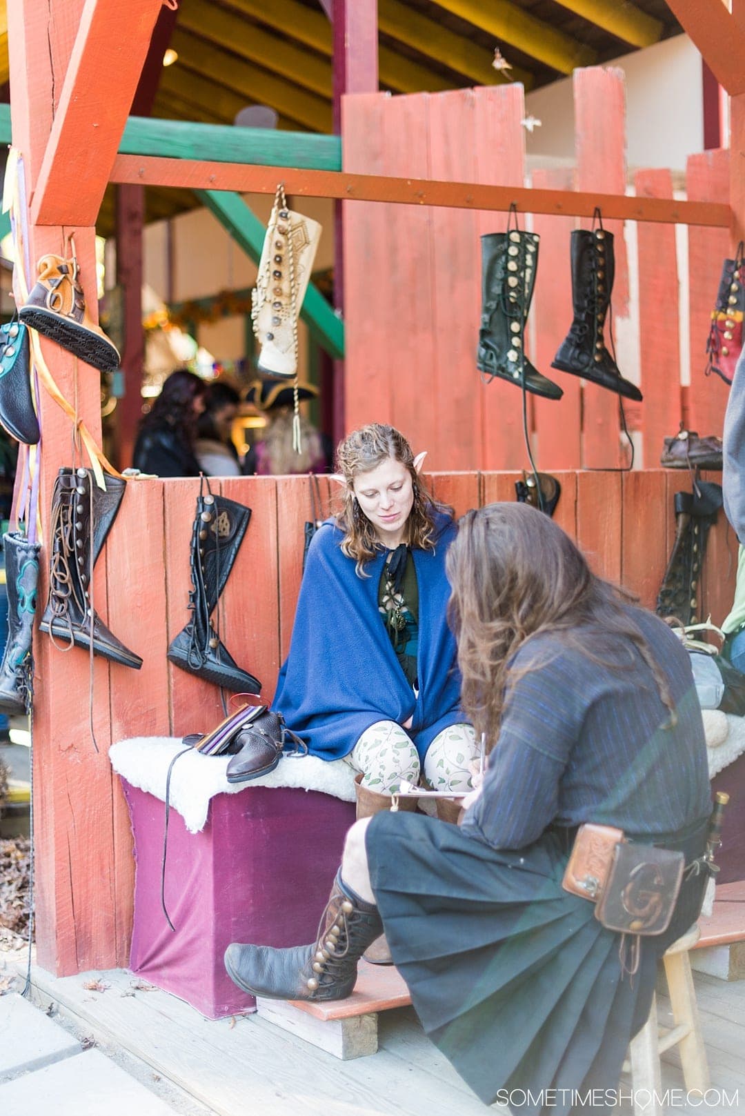 If you love theme parks and themed entertainment you'll love the North Carolina Renaissance Festival, associated with the Arizona location as well. Sometimes Home travel website has insider Q&A and information behind-the-scenes. Click through for pictures of the costumes and sets, food menu, drinks and beer, hairstyles, musicians, art and flower crowns and crafts! #RenaissanceFestival #VisitNC #NorthCarolianRenaissanceFestival #Renaissance #themedentertainment #sometimeshome #elf