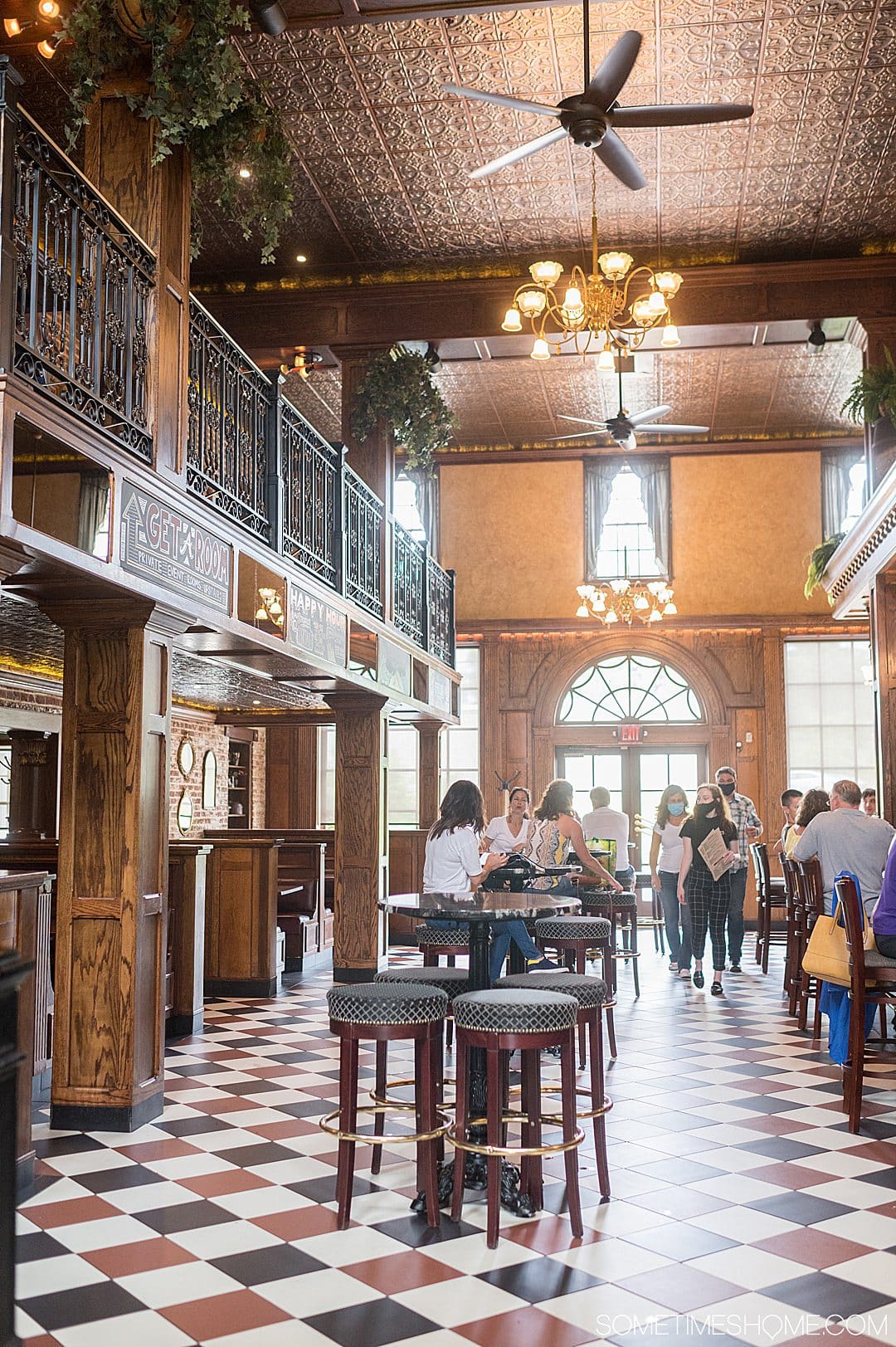 restaurants in the royal york hotel