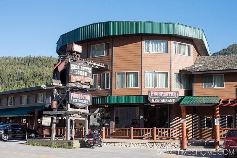 Silver Gate and Cooke City Montana Lodging and Restaurants