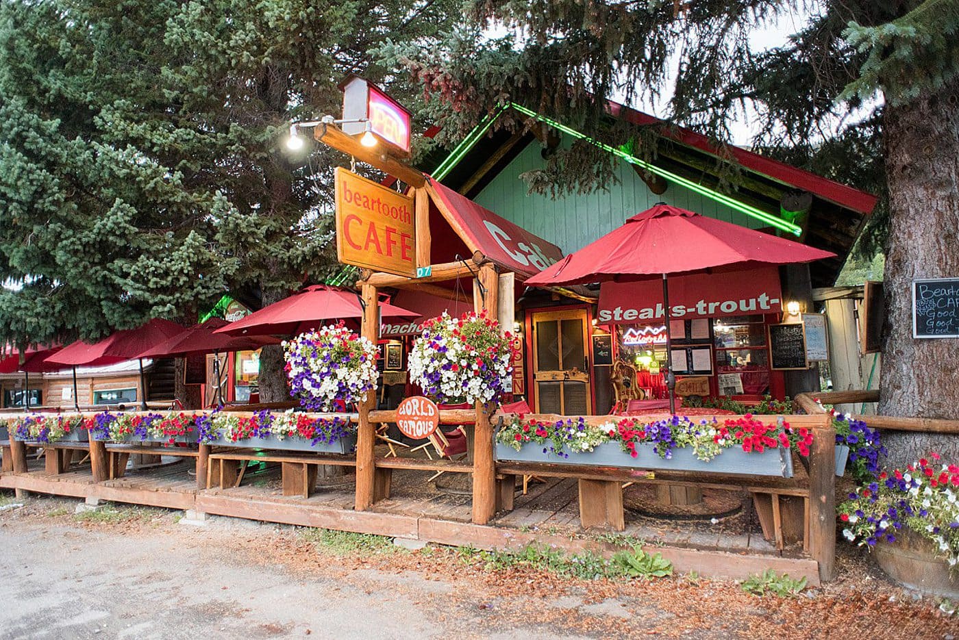 Silver Gate and Cooke City Montana Lodging and Restaurants: Where we Stayed and Ate