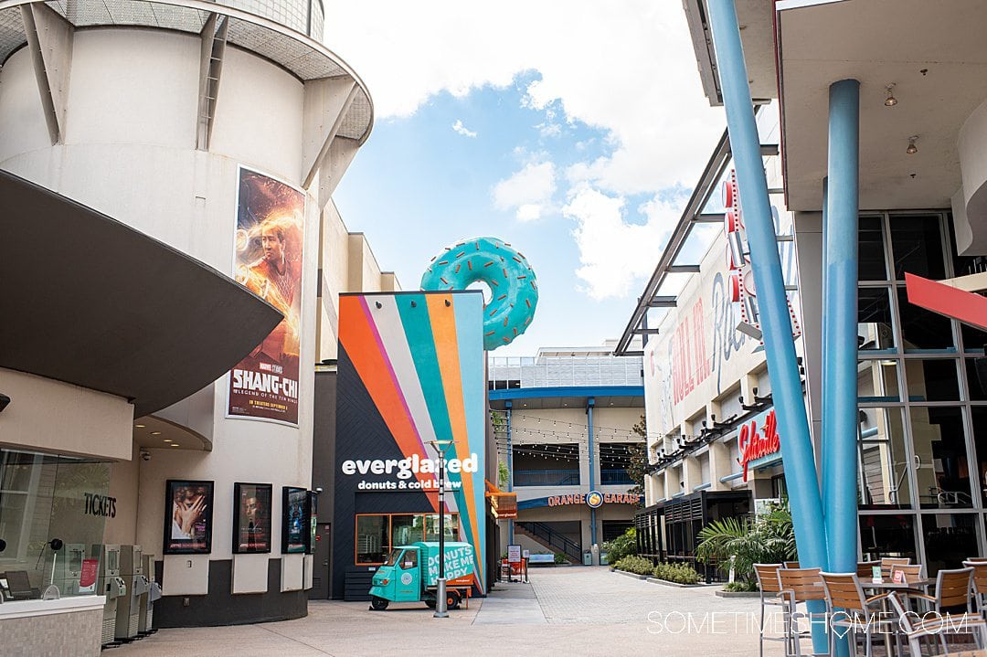 Disney Springs colorful storefront to Everglazed Donuts.